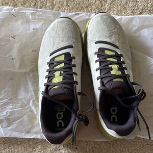 On Running Cloud Men's Running Shoes - White and Yellow